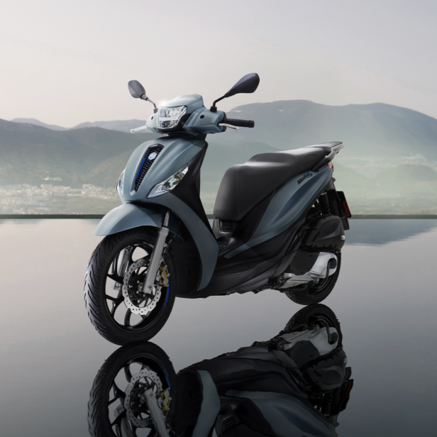 Neue Piaggio Medley enthüllt: Euro 5+ Technologie und sportliches Design