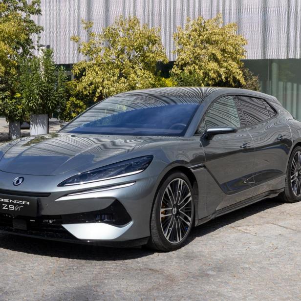 Denza Z9GT