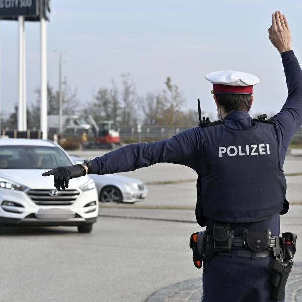 Corona: Lockdown – Kontrollen für Ungeimpfte – Verkehrskontrolle.