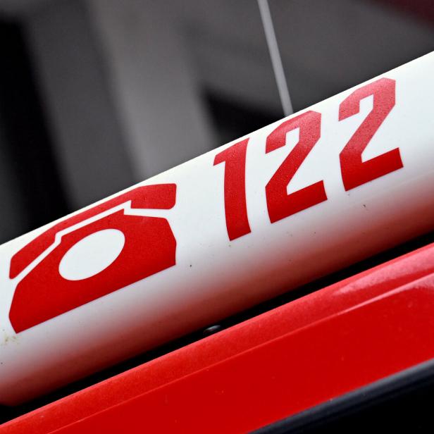 ++ THEMENBILD ++ FEUERWEHR / NOTRUF 122 / EINSATZKRÄFTE