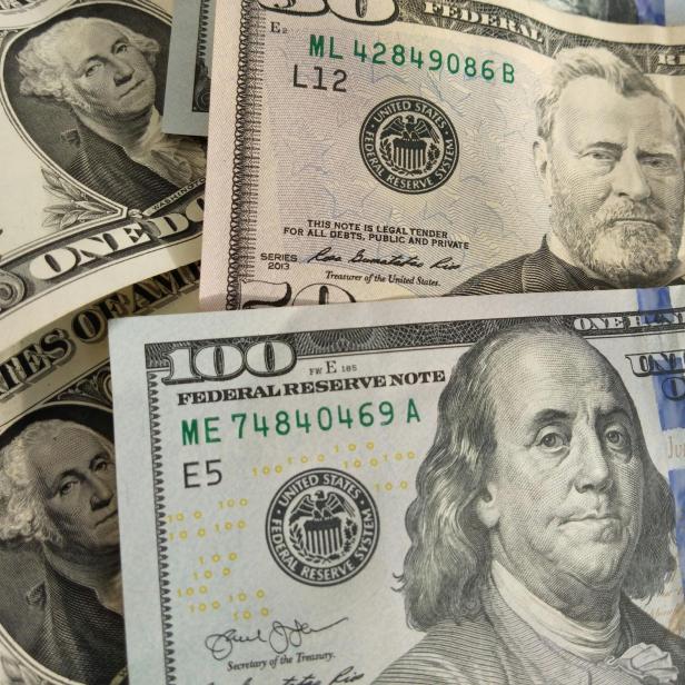 Mehrere US-Dollar-Scheine