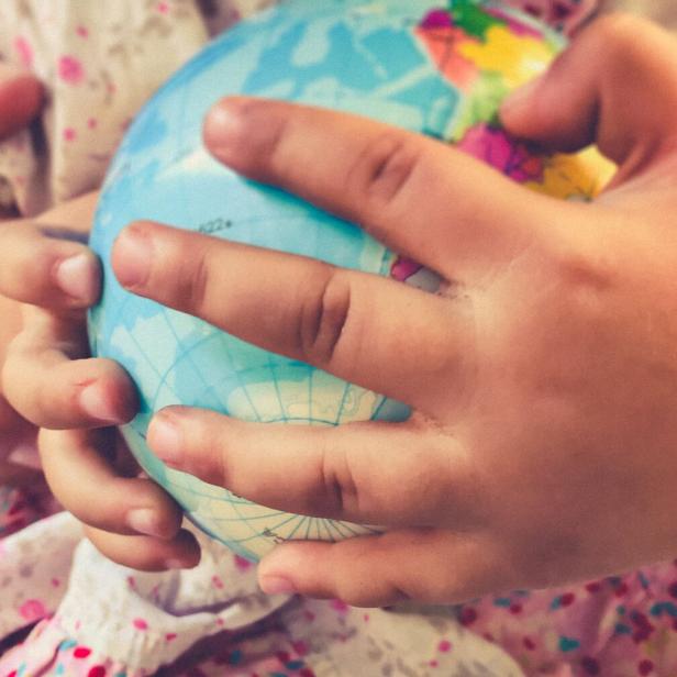 Give the world worth living to our children!