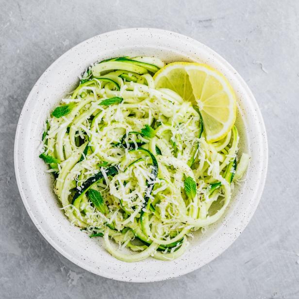 Zucchini-Nudeln (Symbolfoto).