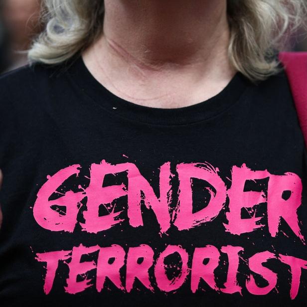 BRITAIN-WOMEN-GENDER-COURT-DISCRIMINATION