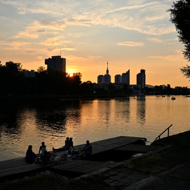 Heat wave hits Austria on what is expected to become the hottest day of the year so far