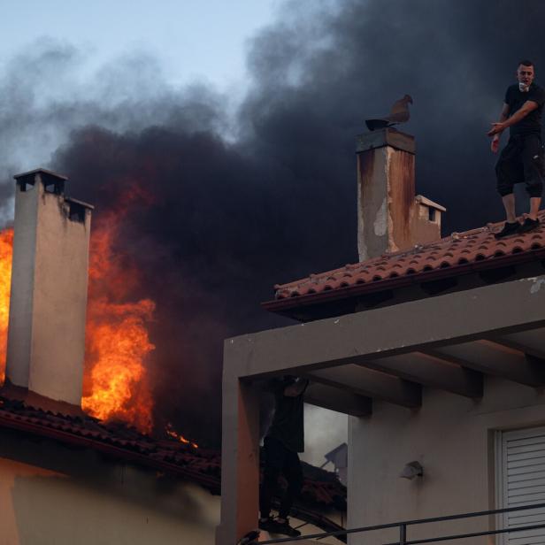 GREECE-WILDFIRE-CLIMATE-WEATHER