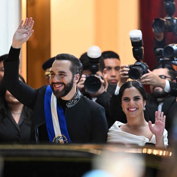 El Salvadors Präsident Bukele und seine Frau