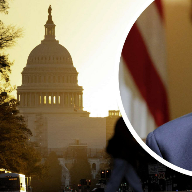 Donald Trump blickt auf das Kapitol in Washington.