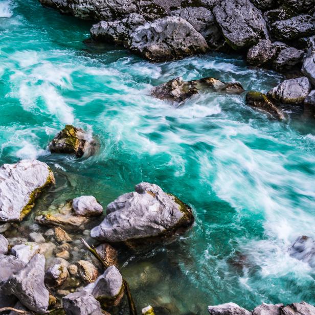Ein türkiser Fluss, die Soca