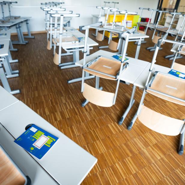 ++ THEMENBILD ++ SCHULE / SCHULBEGINN / UNTERRICHT