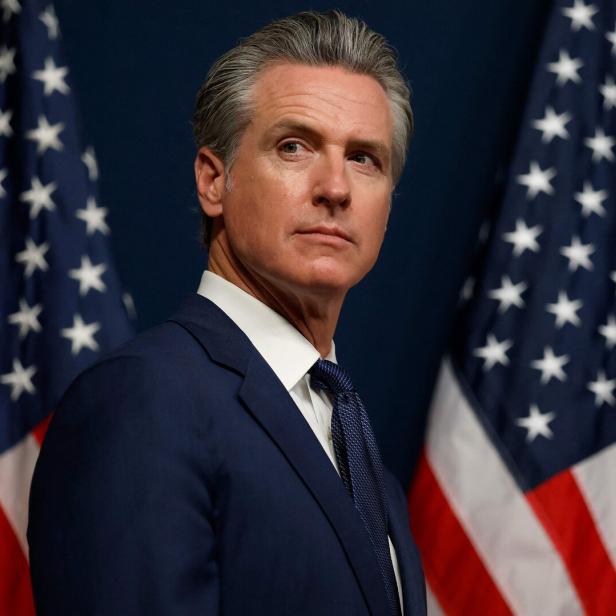 US-CALIFORNIA-GOV.-NEWSOM-LEADS-DEMOCRATIC-REDISTRICTING-PLAN-IN