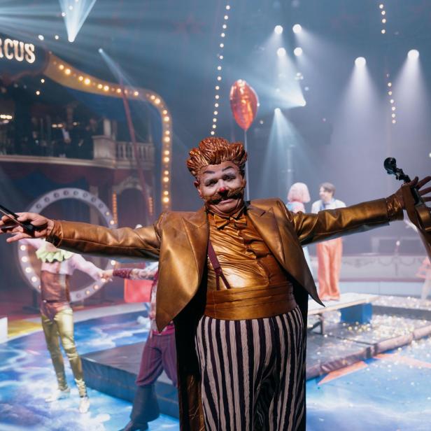 Cagliostro im Zirkus Roncalli