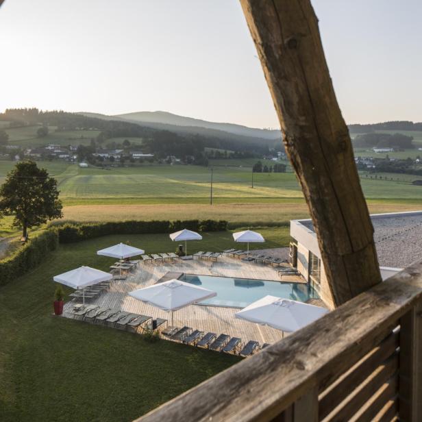 Falkensteiner Hotel Bad Leonfelden mit Pool mitten in der Natur