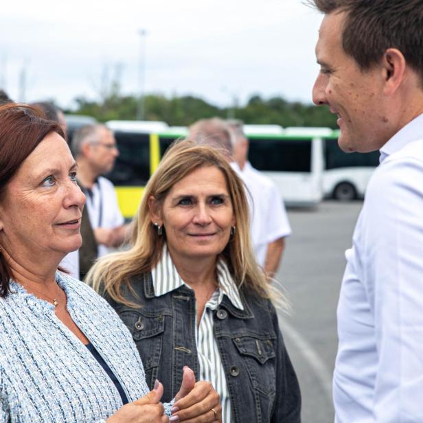 Drei Politiker im Gespräch
