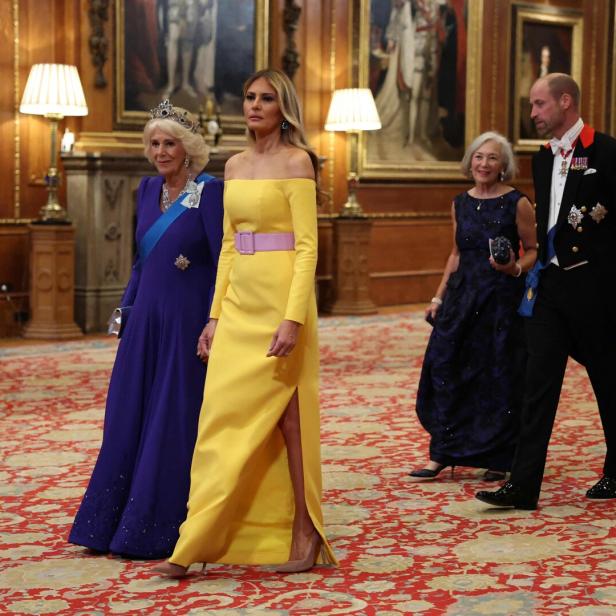 Camilla, Melania Trump, Prinz William und Kate bei einem formellen Anlass in Großbritannien.
