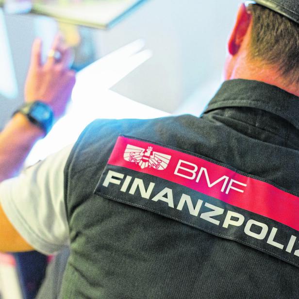 Kontrollgang der Finanzpolizei