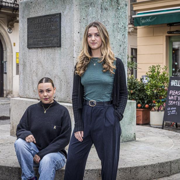 Lia Guttmann (Blond), Milli Li Rabinovici, Juedische Hochschuelerschaft, 1020 Wien