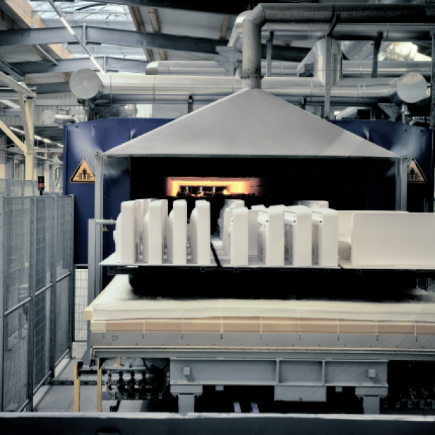 Der elektrische Tunnelofen als Herzstück der weltweit ersten Netto-Null-Produktionsstätte für Sanitärkeramik
