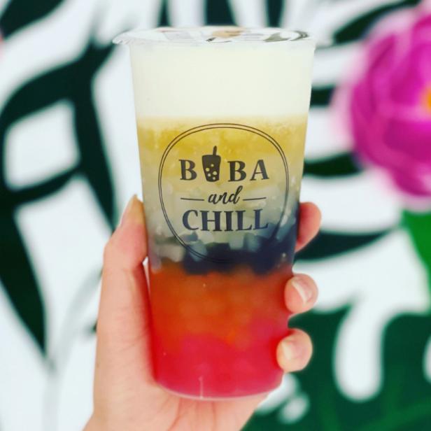 Boba and Chill in Salzburg bietet Familien eine coole Auszeit mit trendigem Bubble Tea, nachhaltigen Konzepten und einer gemütlichen Atmosphäre – der perfekte Stopp für einen unvergesslichen Ausflug.