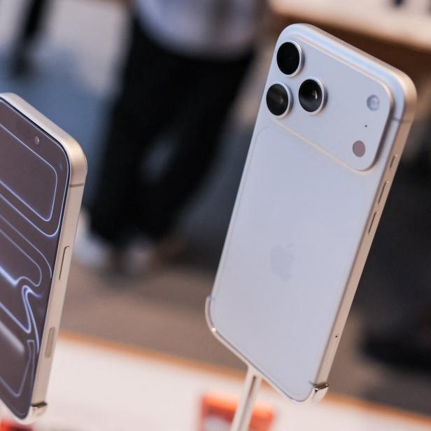 Sales of the new iPhone 17 series smartphones in Beijing