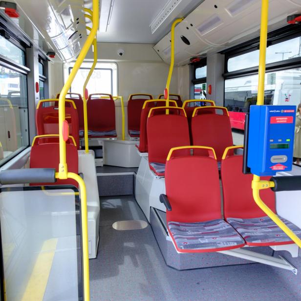 Innenaufnahme von einem Bus der Wiener Linien.