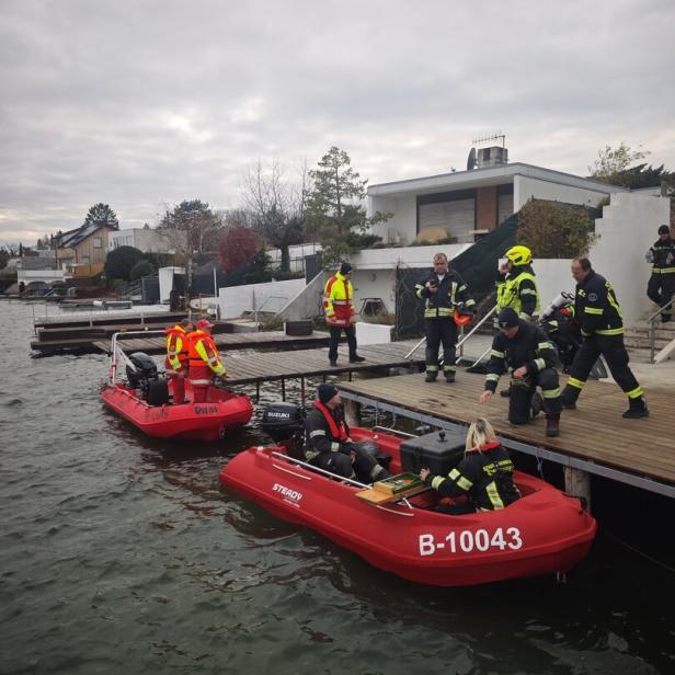 Suche nach einem vermissten Taucher im Neufelder See