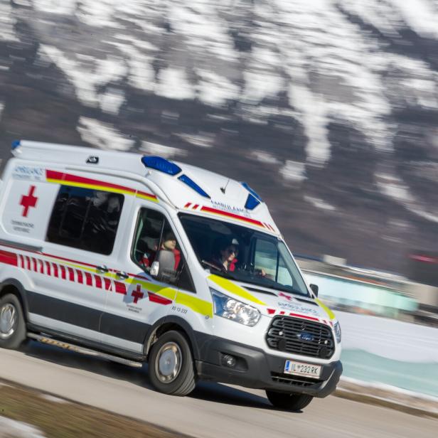 ++ THEMENBILD ++ RETTUNGSDIENST / ROTES KREUZ / RETTUNG