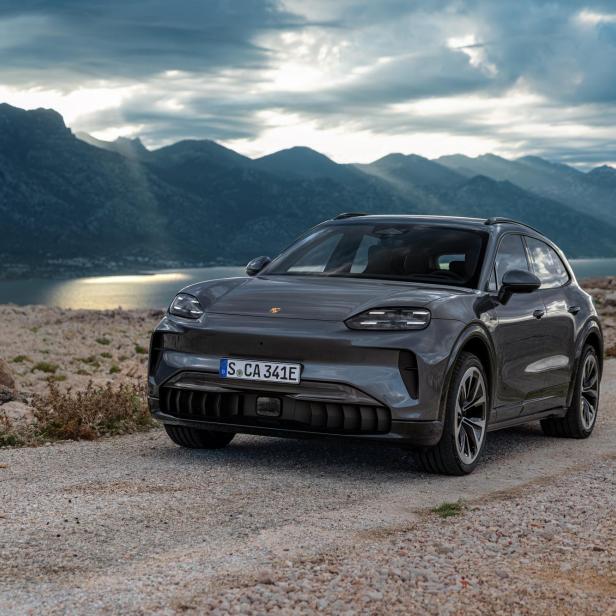 Porsche Cayenne Electric