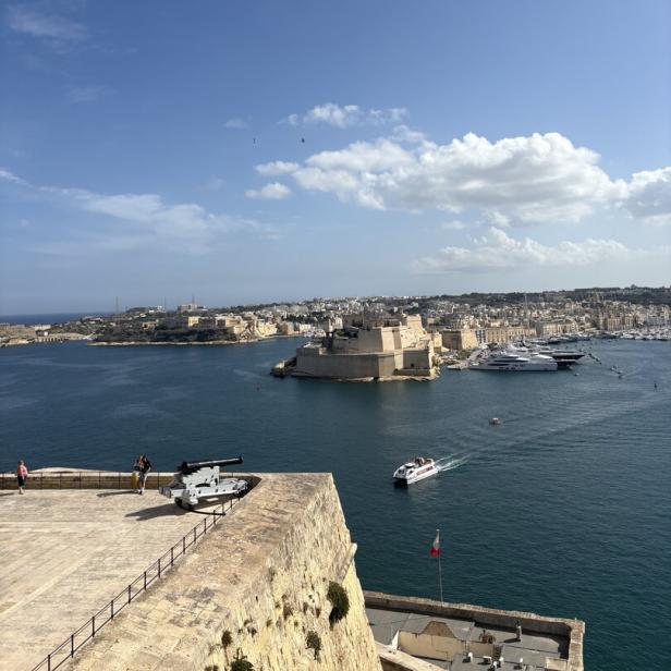 Blick auf  den Hafen der Hauptstadt Valletta. 