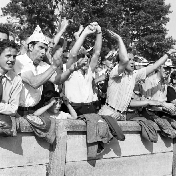 SCHWEIZ FUSSBALL WELTMEISTERSCHAFT 1954 : ?ñsterreichische Fans