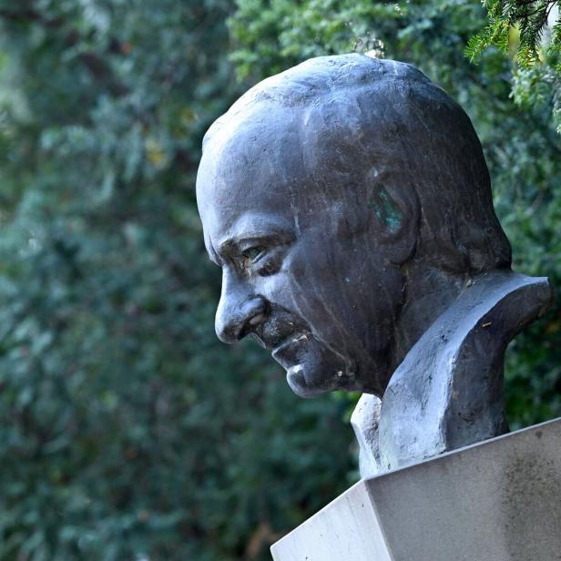 ++ THEMENBILD ++ HERMANN-GMEINER-PARK IN WIEN