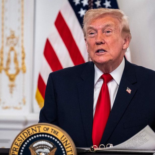 US-PRESIDENT-TRUMP-ADDRESSES-U.S.-TROOPS-ON-THANKSGIVING-FROM-MA