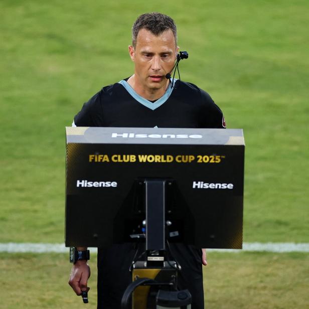 Der VAR könnte öfter eingreifen