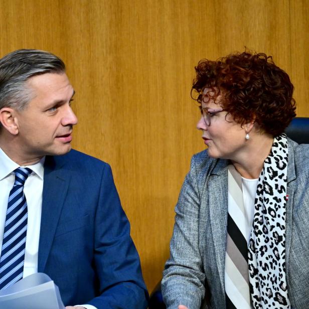 Von wegen billigerer Strom: Stromgesetz hängt in den Seilen