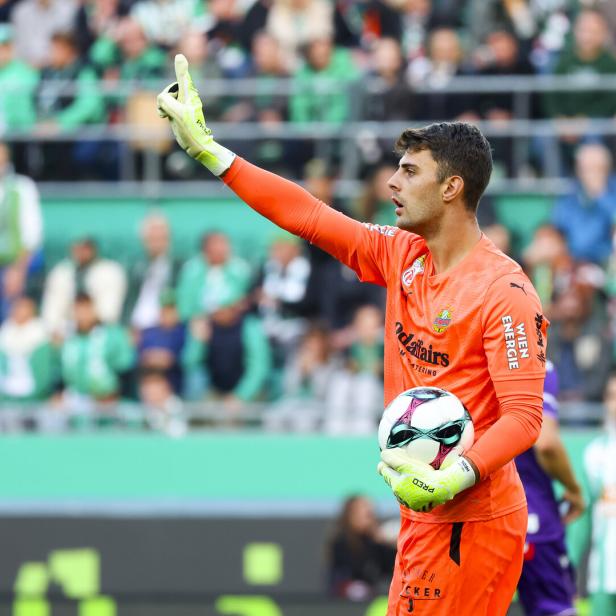 Niki Hedl im Rapid-Tor