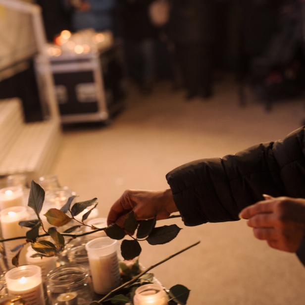 Bild von der Mahnwache für Jennifer Scharinger.