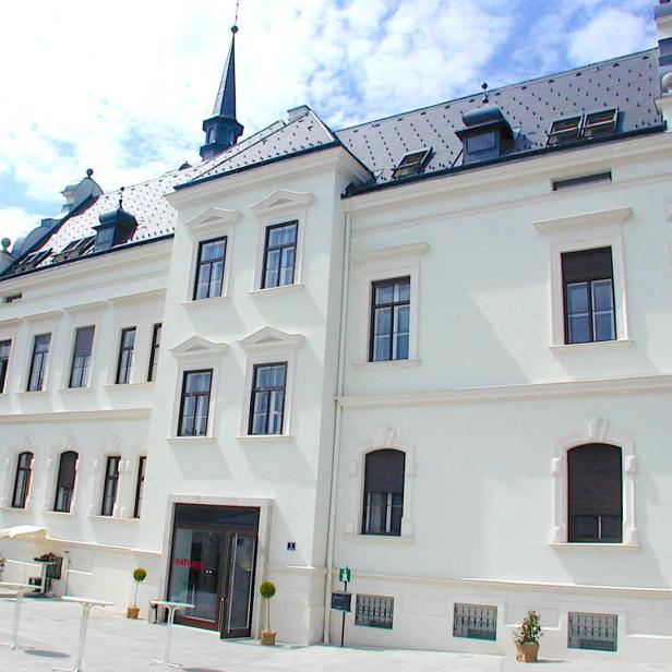 Das Rathaus in Gleisdorf wurde  saniert und mit Stuck vervollständigt.
