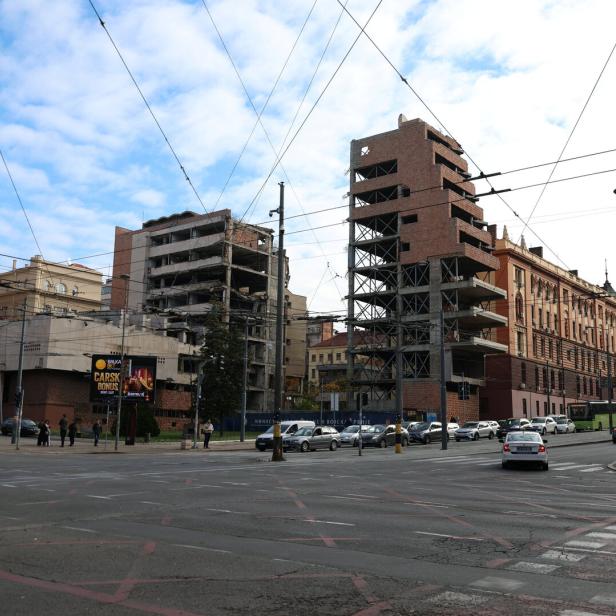 Serbian parliament debates law set to speed up development of a luxury compound by an investment company set up by Jared Kushner, in Belgrade