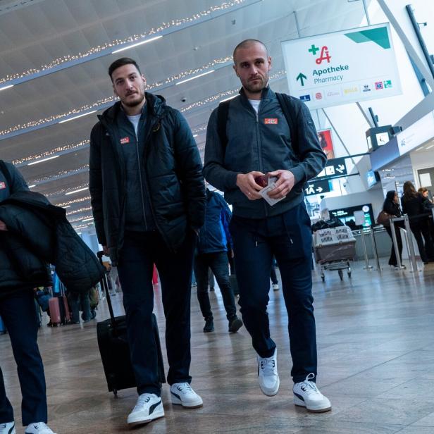 Um 10.30 Uhr brachen Grgic, Kara und Demir (v. re.) auf, um doch erst abends in Mostar anzukommen. 