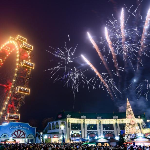 ++ THEMENBILD ++ JAHRESWECHSEL / SILVESTER / FEUERWERK