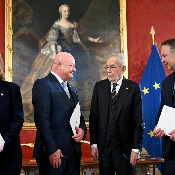 ANGELOBUNG DER NEUEN BUNDESREGIERUNG: MEINL-REISINGER / STOCKER / VAN DER BELLEN / BABLER