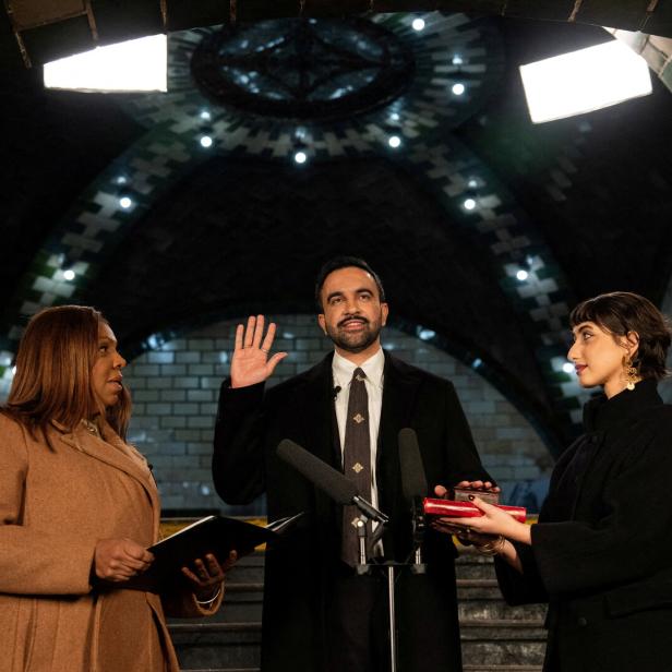 Zohran Mamdani wird  als neuer Bürgermeister von New York angelobt
