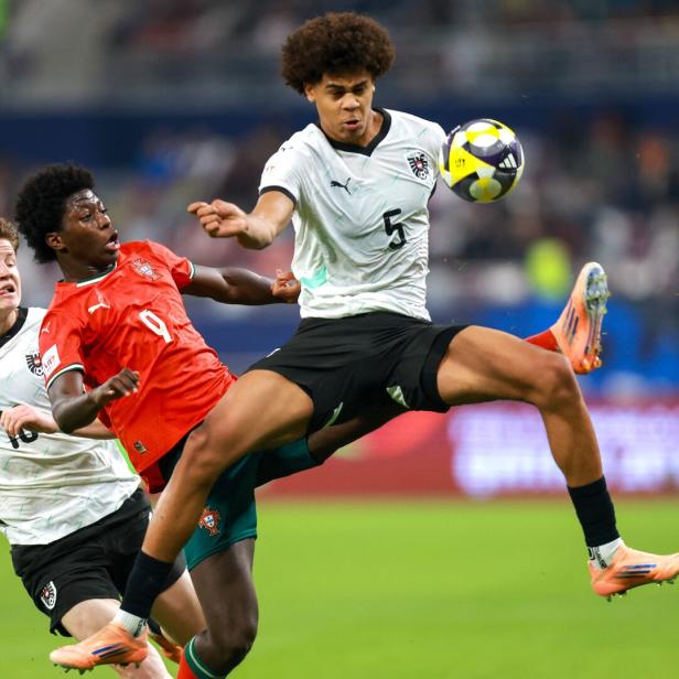 Ifeanyi Ndukwe (r.) spielte sich bei der U-17-WM ins Rampenlicht.