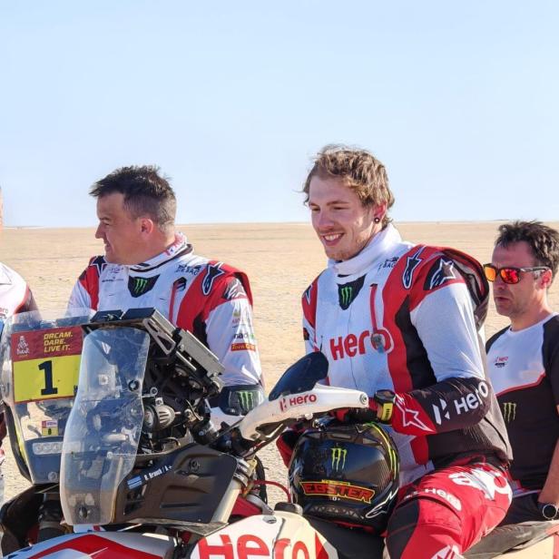 Tobias Ebster auf seiner Hero-Maschine.