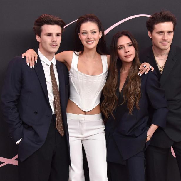 Brooklyn Beckham mit Ehefrau, Mutter und Bruder. 