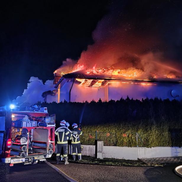 Großbrand in einem Einfamilienhaus in Langenrohr