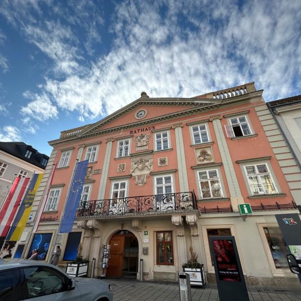 Das Gebäude, in dem das Alte Rathaus untergebracht ist, stammt aus dem 15. Jahrhundert