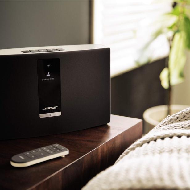 Ärger über teure Bose-Lautsprecher: Smarte Speaker werden dumm