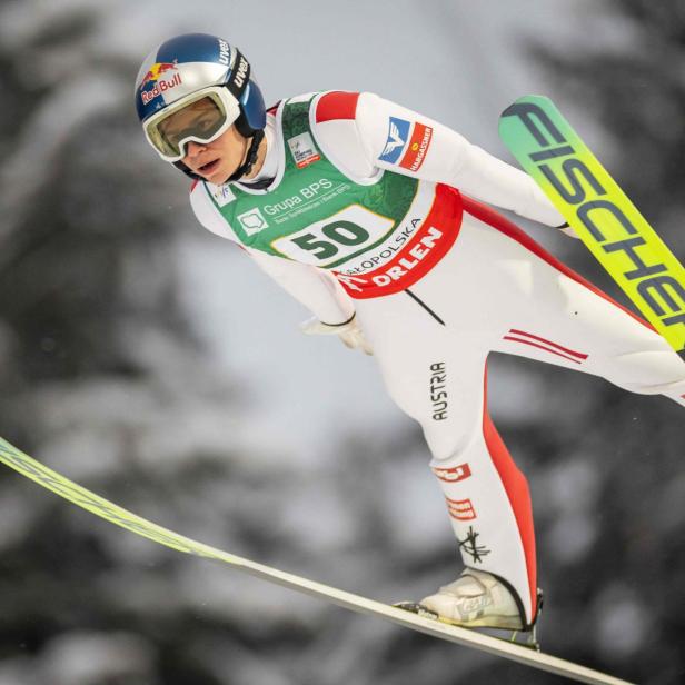 Stephan Embacher hebt bei der Skiflug-WM in Oberstdorf ab