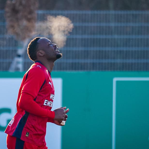 Claudy Mbuyis Meniskus muss operiert werden.